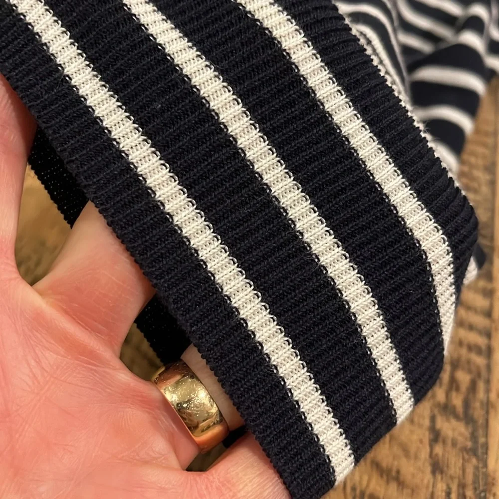 J.‎ Crew Navy Blue Stripe open front  Sweater size small